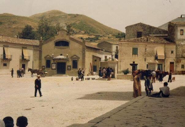 Affittacamere La Cartiera Palazzo Adriano Luaran gambar